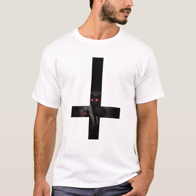 T-shirt Croix inversée avec loups foncés (Devant)