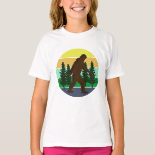 T-shirt Croyant Sasquatch   Vintage Sunset Bigfoot