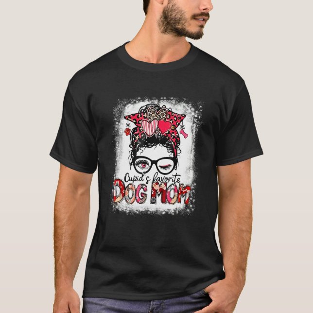 T-shirt Cupid's Favorite Dog Mom Messy Bun Leopard Valenti (Devant)