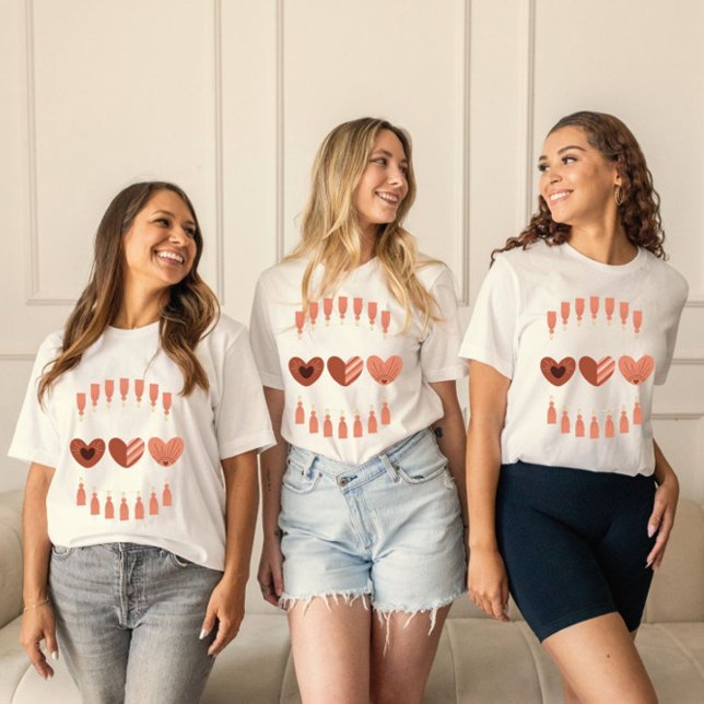T-shirt Cute Boho Valentines Coeurs de la Journée (Celebrate Valentine's day with this stylish tshirt in the style of boho colours.)