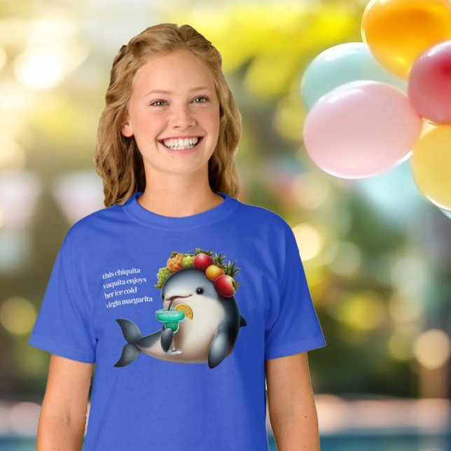 T-shirt Cute Chiquita Vaquita Profiter d'une Vierge Margar (Vaquita Sipping Virgin Margarita Birthday or Summer Party Shirt Cover Photo)