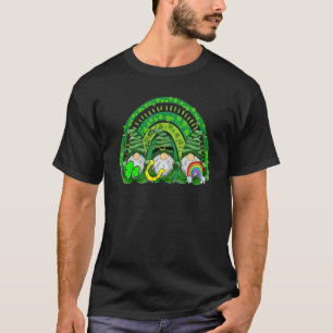 T-shirt Cute Lucky Rainbow Gnome Happy St Patrick Fam