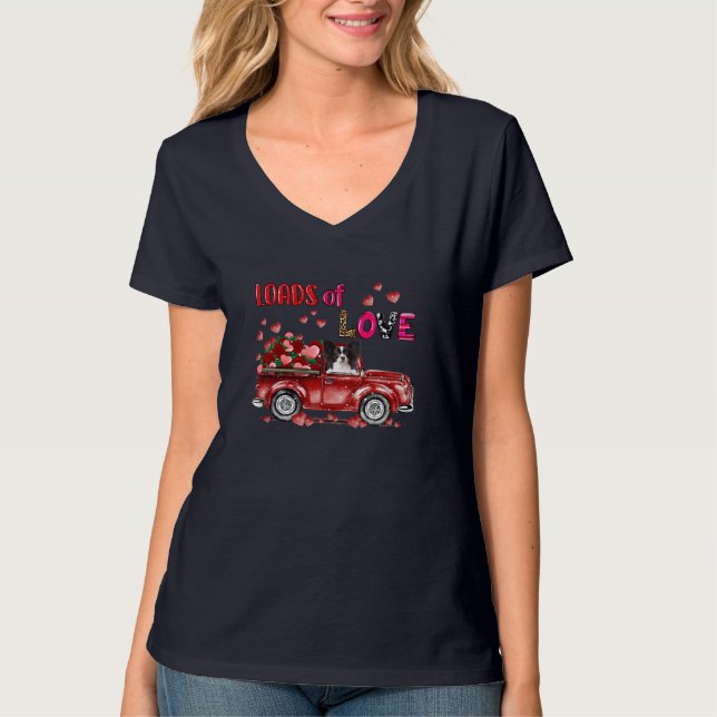 T-shirt Cute Papillon Chien conduisant Camion Rouge Heureu (Devant)