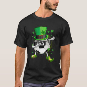 T-shirt Dabbing Soccer Shamrock Funny Irish St Patrick Day