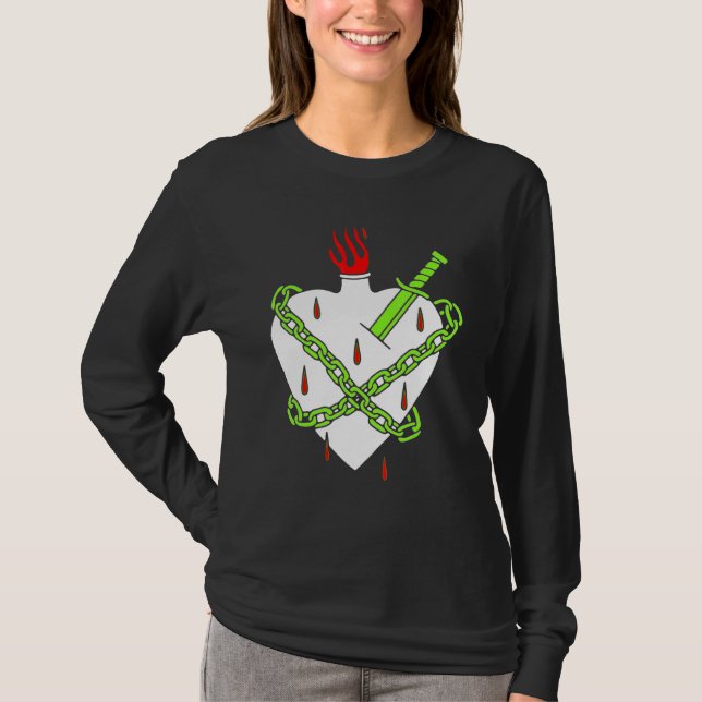 T-shirt Dagger Planté Dans Le Coeur Blanc Avec Une Flamme  (Devant)