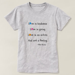 T-shirt d'amour et de gentillesse de lapin de Pika