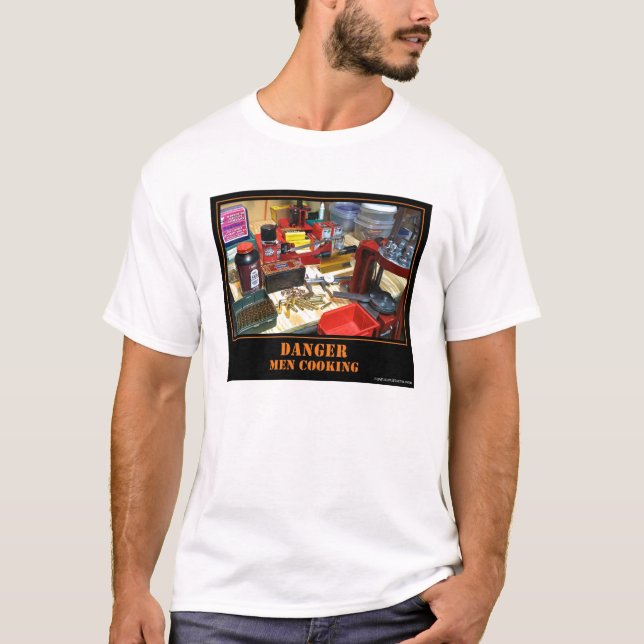 T-shirt Danger ! Cuisson d'hommes ! (Devant)
