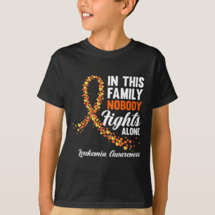 T-shirt Dans Cette Famille Personne ne combat seul Leucémi