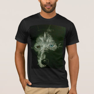 T-shirt dans l'obscurité