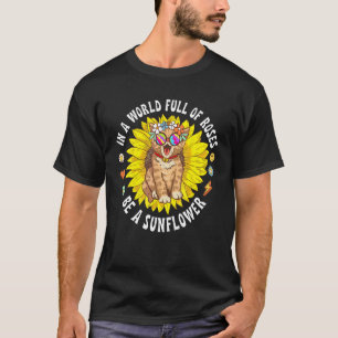 T-shirt Dans un monde plein de roses, soyez un fleuriste t