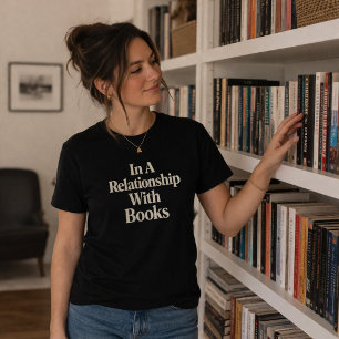 T-shirt Dans Une Relation Avec Les Livres Lecture