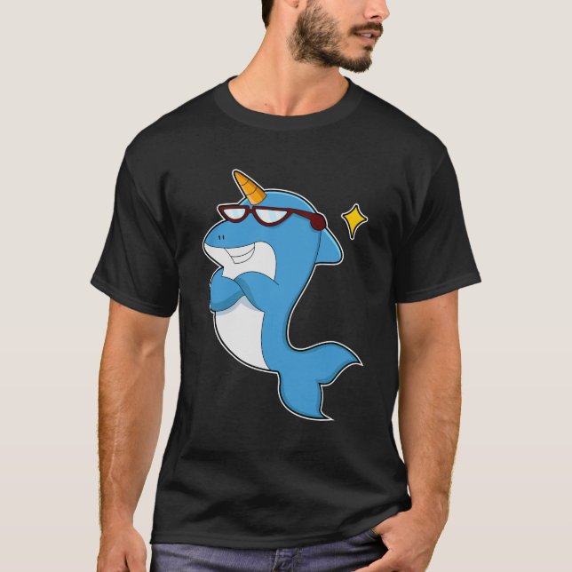 T-shirt Dauphin en licorne avec lunettes.PNG (Devant)
