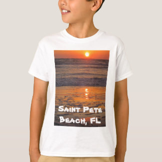 T-shirt de coucher du soleil de plage de St Peter