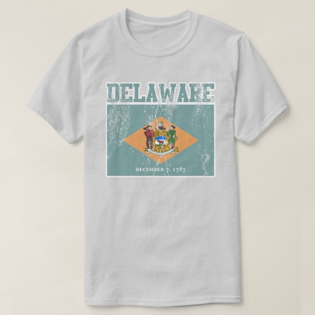T-shirt de drapeau d'état du Delaware (affligé) (Design devant)