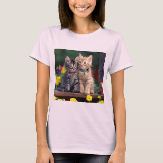 T-shirt de fleur de Mignon-Chaton