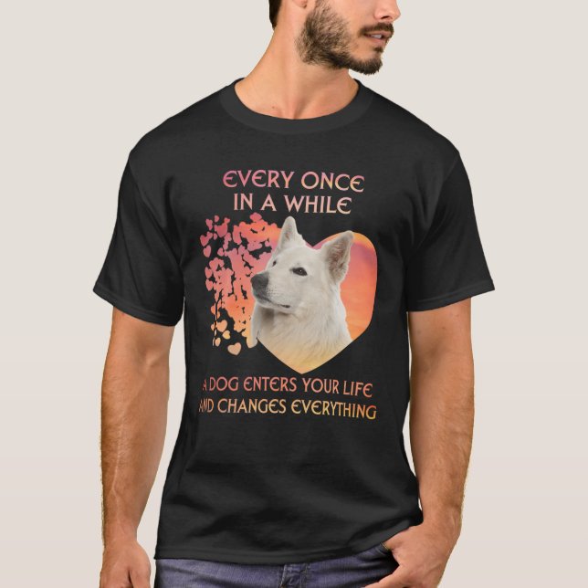 T-shirt De Temps En Temps, Un Berger Blanc Suisse Entre (Devant)