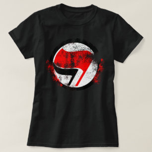 T-shirt Déchiré drapeau d'action anti-fasciste
