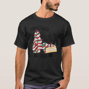 T-shirt Déchiré Entre Chercher Comme Un Snack Et Manger Un