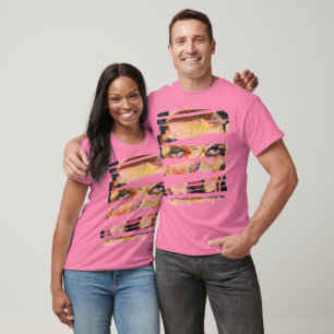 T-shirt découpé et découpé en tranches