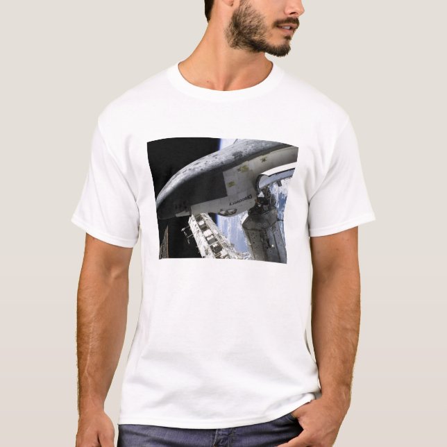 T-shirt Découverte de navette spatiale ancrée (Devant)