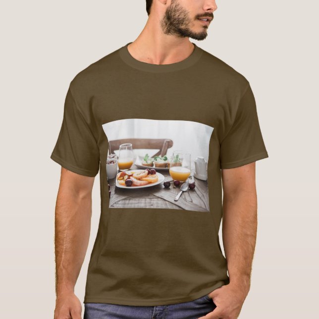 T-shirt Delicious Breakfast Vibes Tee (Devant)