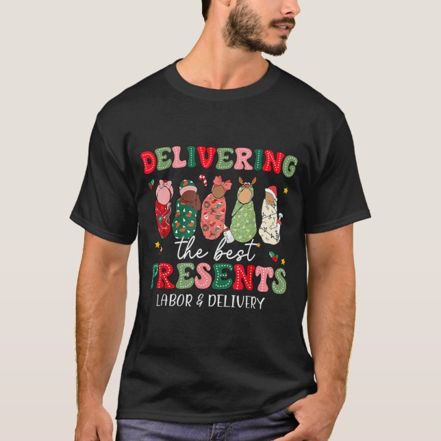 T-shirt Delivering The Labor Delivery Nurse Christmas  (Devant)