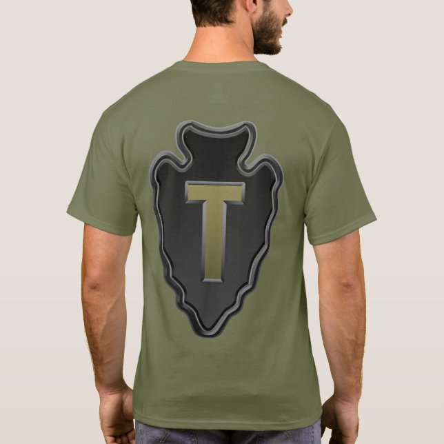 T - Shirt der amerikanischen Militäreinheit der an (Rückseite)