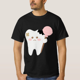 T-shirt Dessin animé de dent cariée mignonne tenant une su