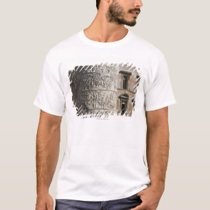 T-shirt détail de la colonne de Trajan avec des bâtiment