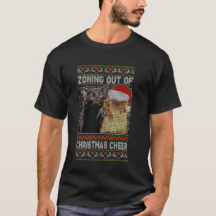 T-shirt Détente de la joie de Noël Chat qui regarde le pul