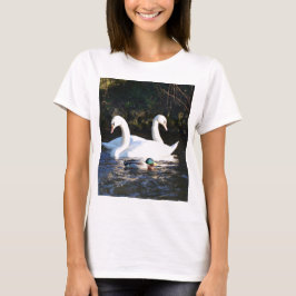 T-shirt Deux cygnes et un canard