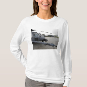 T-shirt Deux HH-60G pavent des faucons
