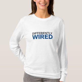 T-shirt Differently Wired – Mois de la sensibilisation à l