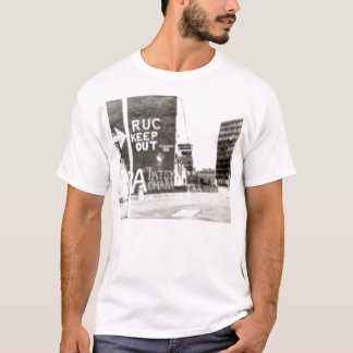 T-SHIRT DIMANCHE SANGLANT 1972