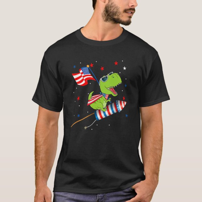 T-shirt Dinosaur équitation Feu d'artifice 4 juillet Enfan (Devant)