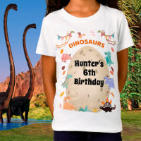 Dinosaur fête d'anniversaire avec l'oeuf géant Din