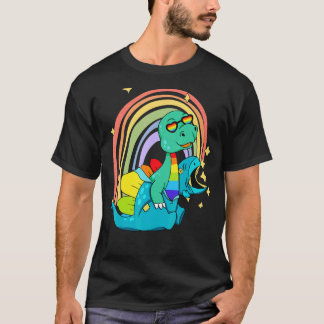 T-shirt Dinosaure LGBTQ T Rex portant un costume Dino