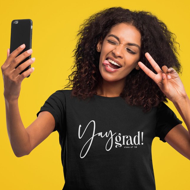 T-shirt Diplôme moderne de Yay Grad' (Créateur téléchargé)