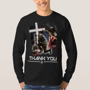 T-shirt Distants Jour commémoratif Drapeau Bots militaires