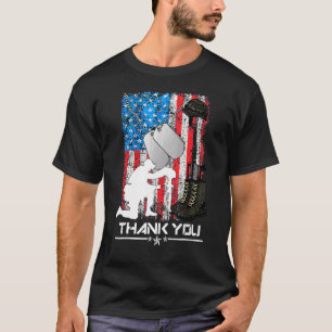 T-shirt Distants Jour commémoratif Drapeau Bots militaires