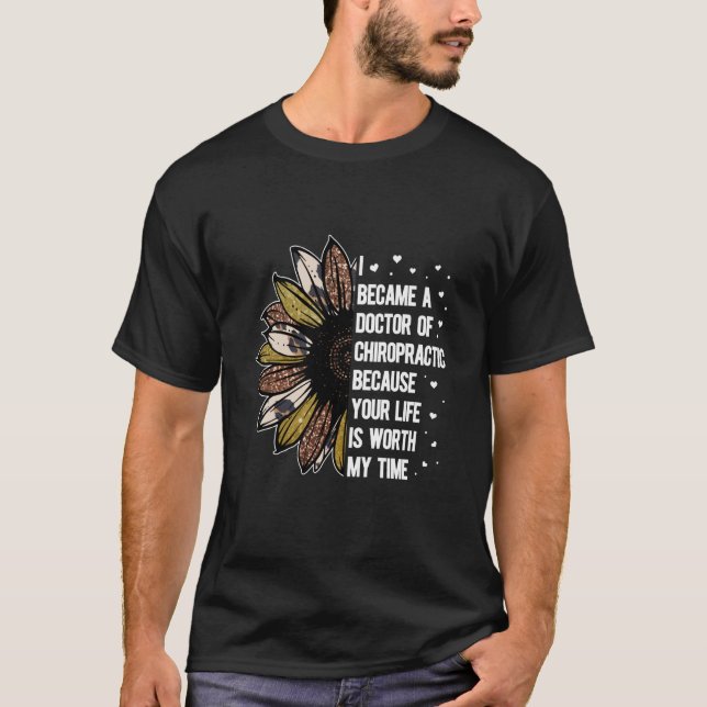 T-shirt Docteur En Chiropratique Étudiants De L'École Médi (Devant)