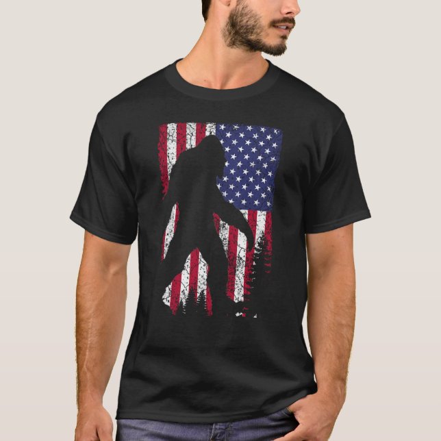 T-shirt Drapeau américain Bigfoot I Believe Sasquatch (Devant)