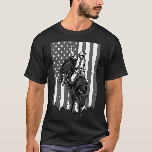 T-shirt Drapeau américain Bull Riding Cowboy 4 juillet Pat (Devant)
