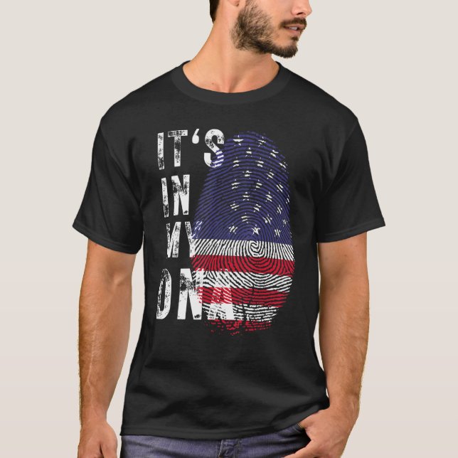 T-shirt Drapeau américain C'est dans mon ADN Empreinte pou (Devant)