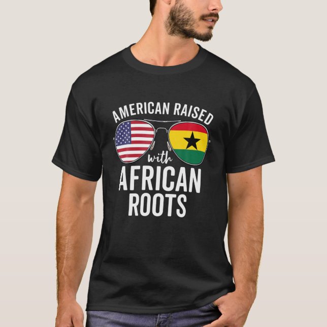 T-shirt Drapeau Américain Élevé Avec Des Racines Africaine (Devant)