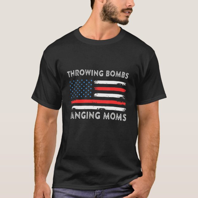 T-shirt Drapeau de football de marionnettes à projectile V (Devant)