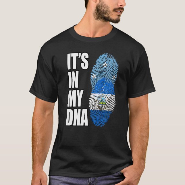 T-shirt Drapeau De L'Adn Du Nicaragua Et De La Micronésie (Devant)