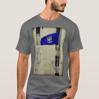 T-shirt Drapeau De L'État Du Michigan Sur Le Détro Du Bâti