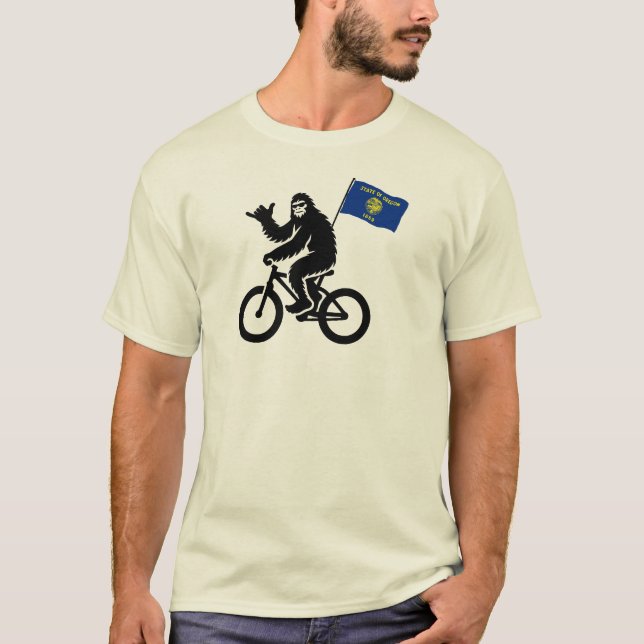 T-shirt Drapeau de l'Oregon de Bigfoot Cyclon (Devant)
