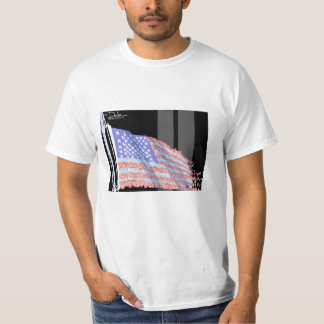 T-shirt Drapeau réduit en fragments